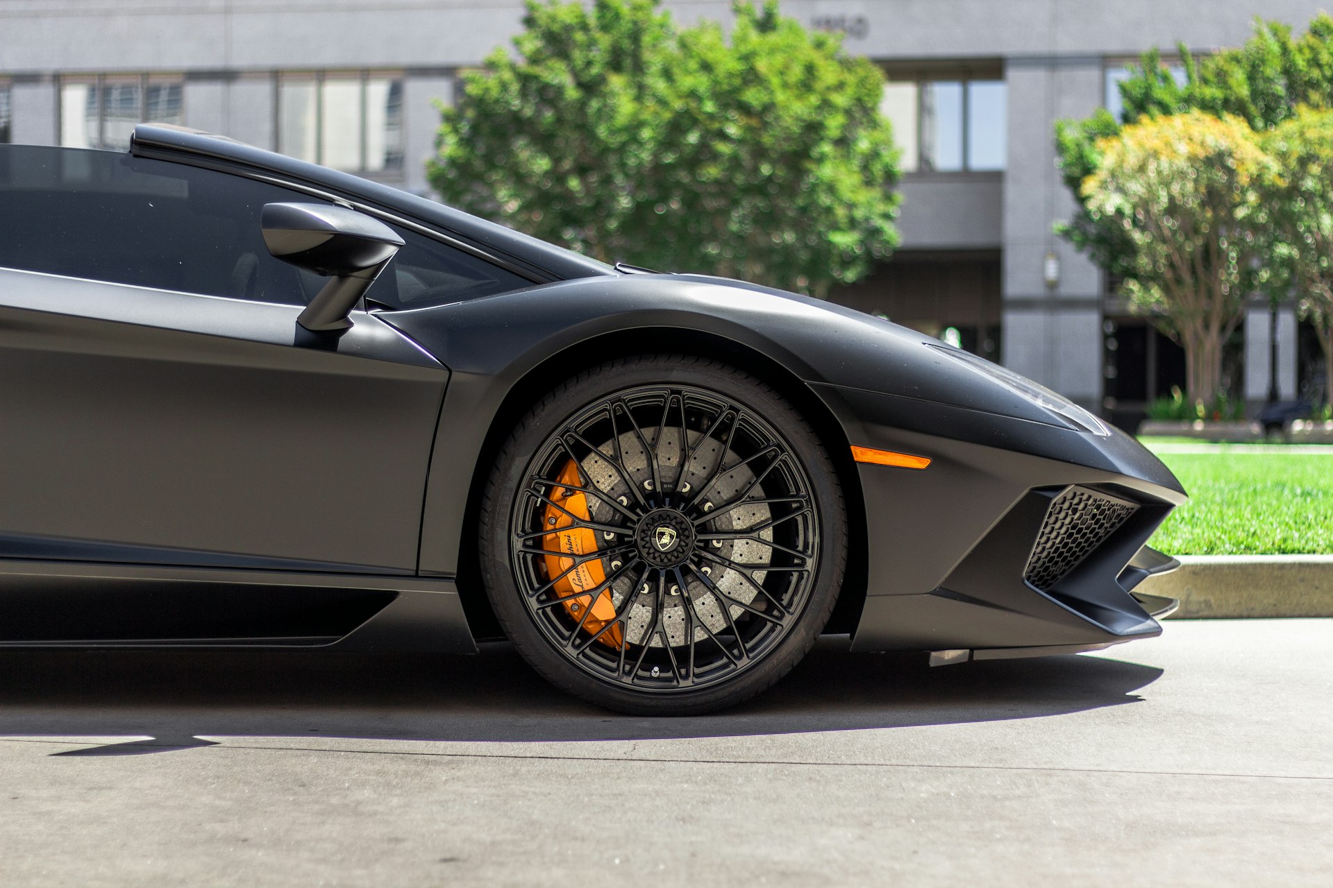 Forged wheel with orange brake caliper